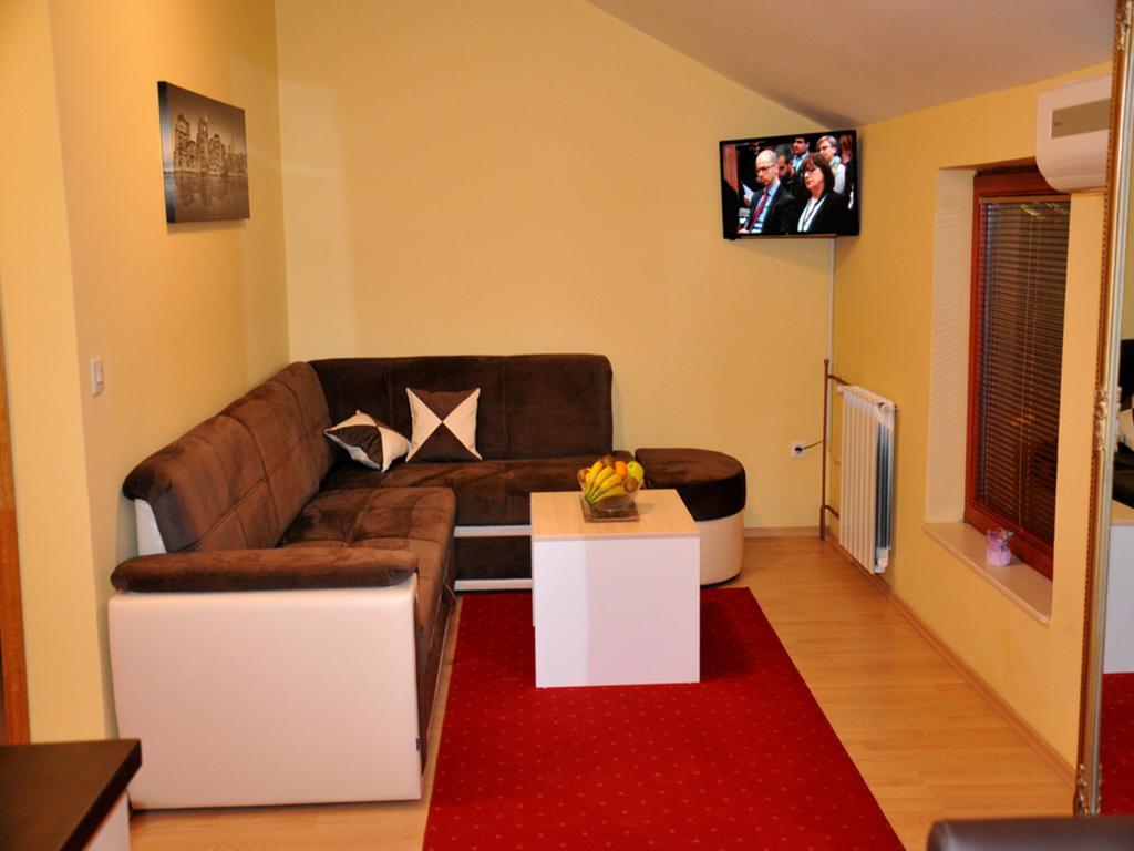 Hotel Arizona Sarajevo Lukavica 객실 사진