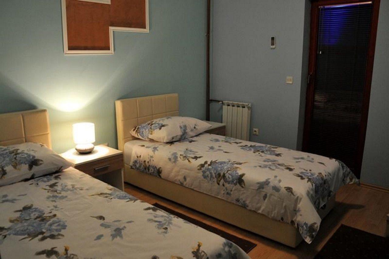 Hotel Arizona Sarajevo Lukavica 외부 사진