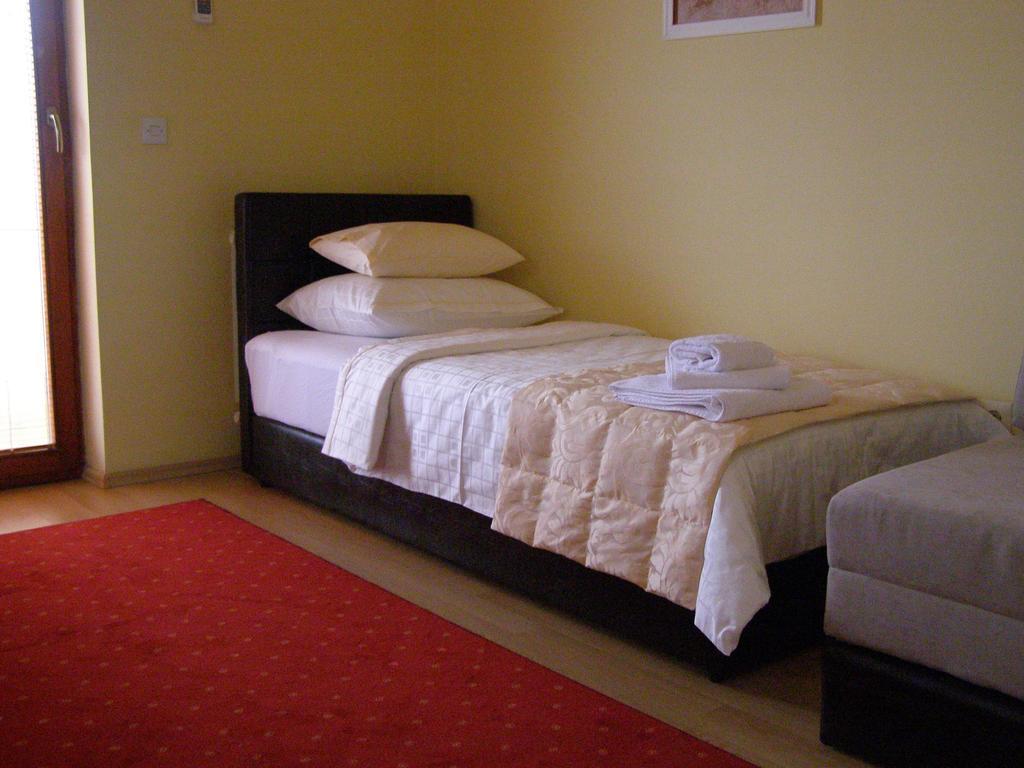 Hotel Arizona Sarajevo Lukavica 외부 사진