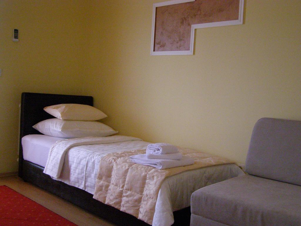 Hotel Arizona Sarajevo Lukavica 외부 사진