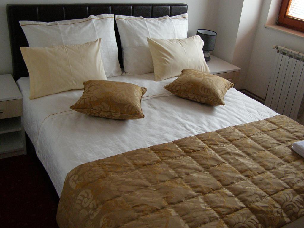 Hotel Arizona Sarajevo Lukavica 외부 사진