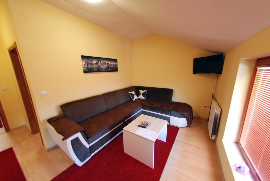 Hotel Arizona Sarajevo Lukavica 외부 사진