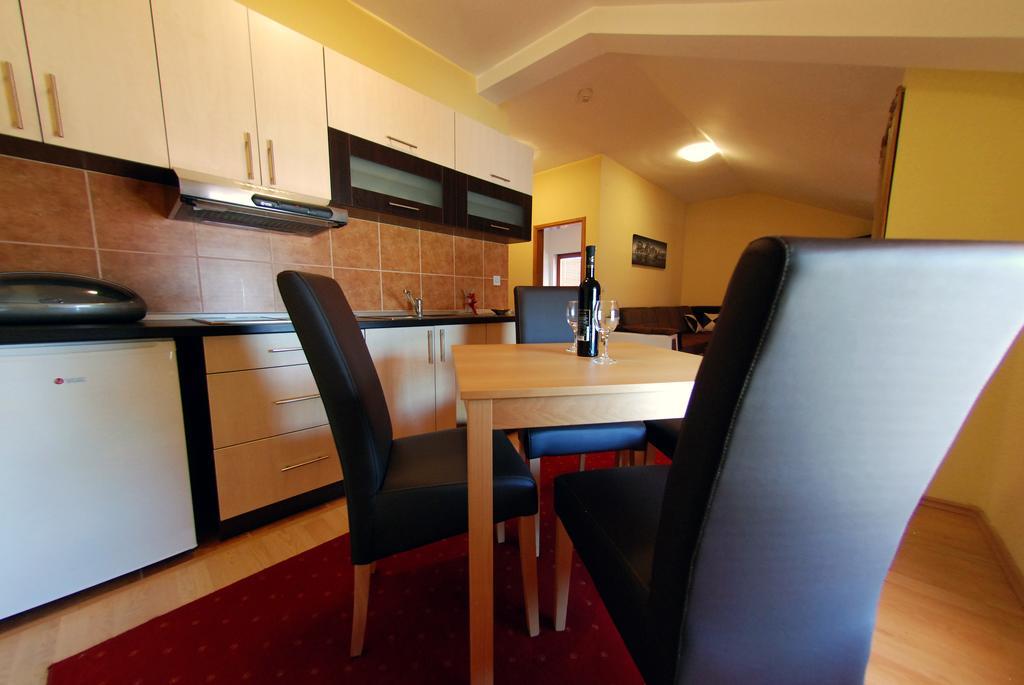 Hotel Arizona Sarajevo Lukavica 외부 사진