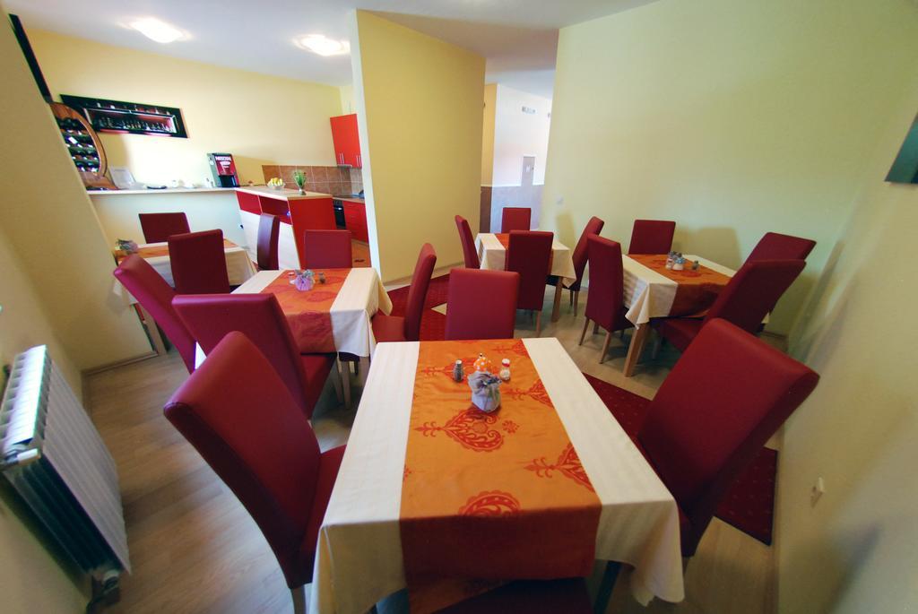 Hotel Arizona Sarajevo Lukavica 외부 사진