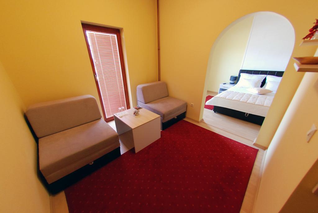 Hotel Arizona Sarajevo Lukavica 외부 사진